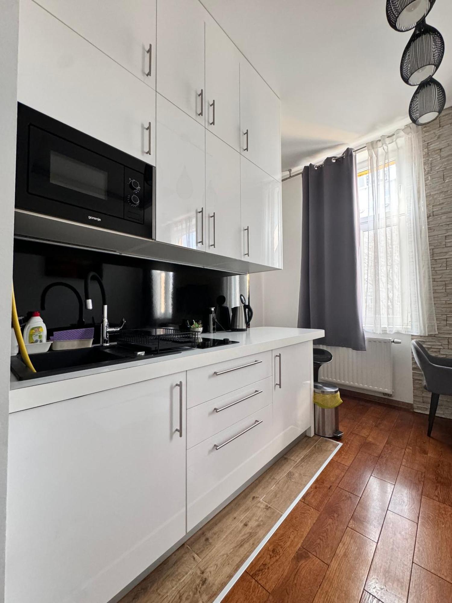 Home1 Apartment *