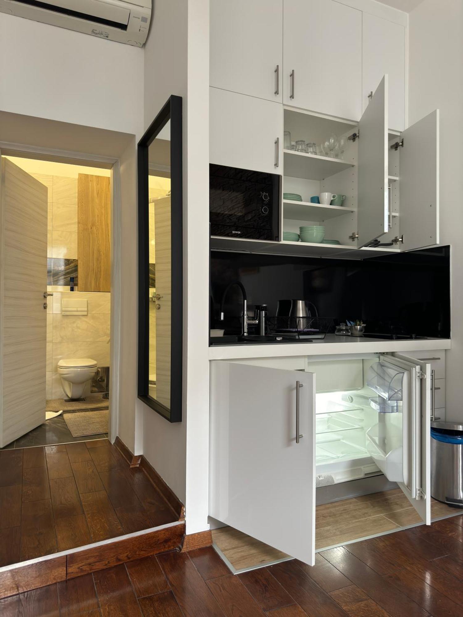 Apartment Home1