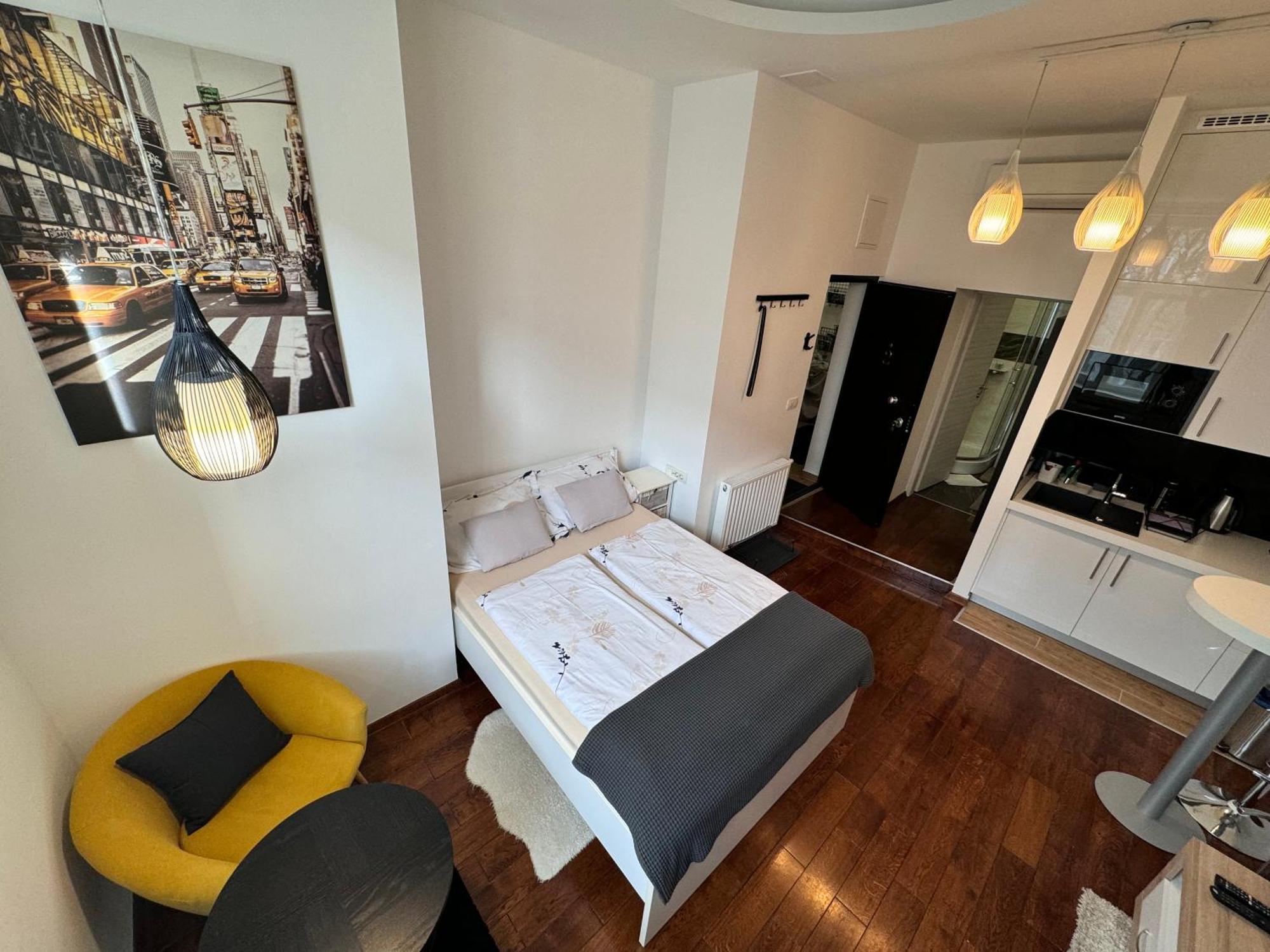 Apartment Home1 *