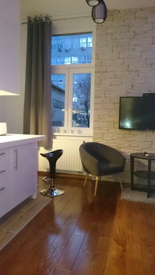 Apartment Home1 *